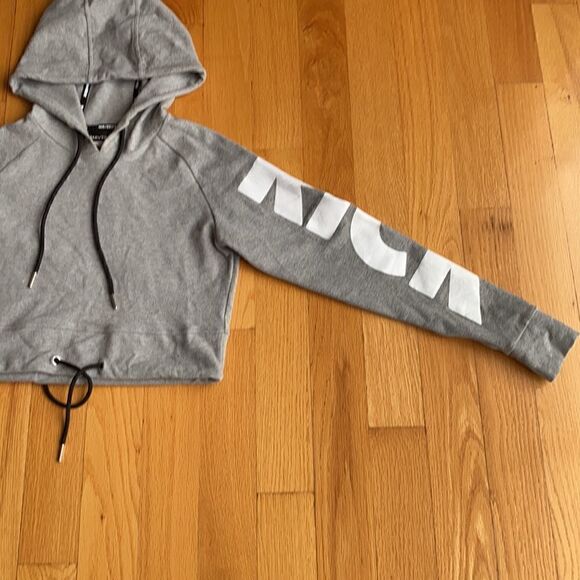 WOMAN’S MAVERICK BY LOGAN PAUL Gray HOODIE - Picture 9 of 12